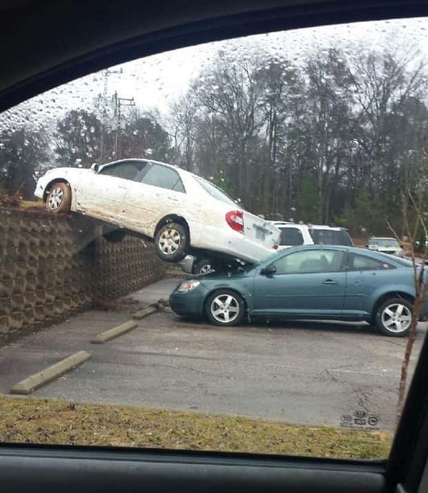 Insane Driving Fails #28 (23 photos)