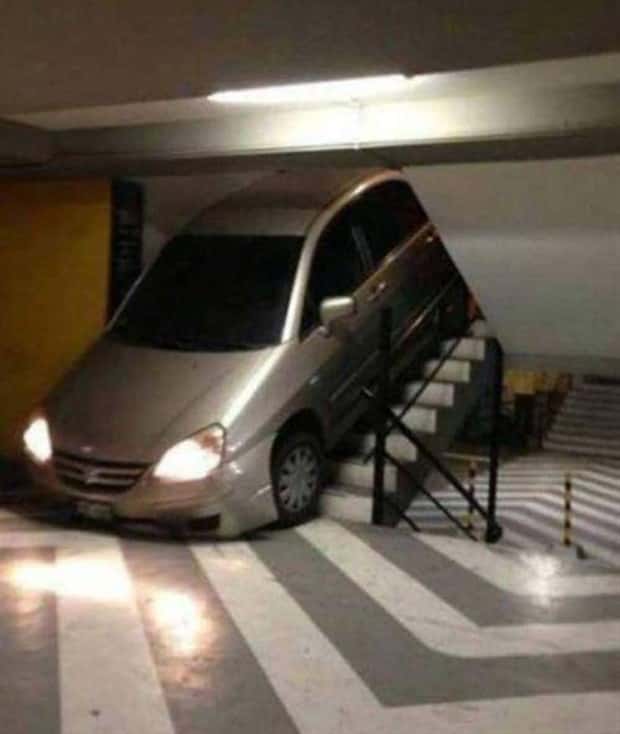 Insane Driving Fails #28 (23 photos)