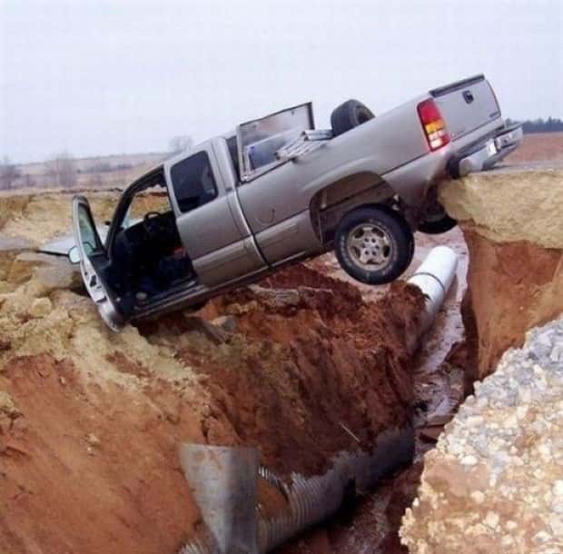 Insane Driving Fails #28 (23 photos)