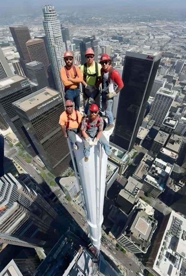 25 Pics That Instantly Trigger Fear Of Heights (25 photos)