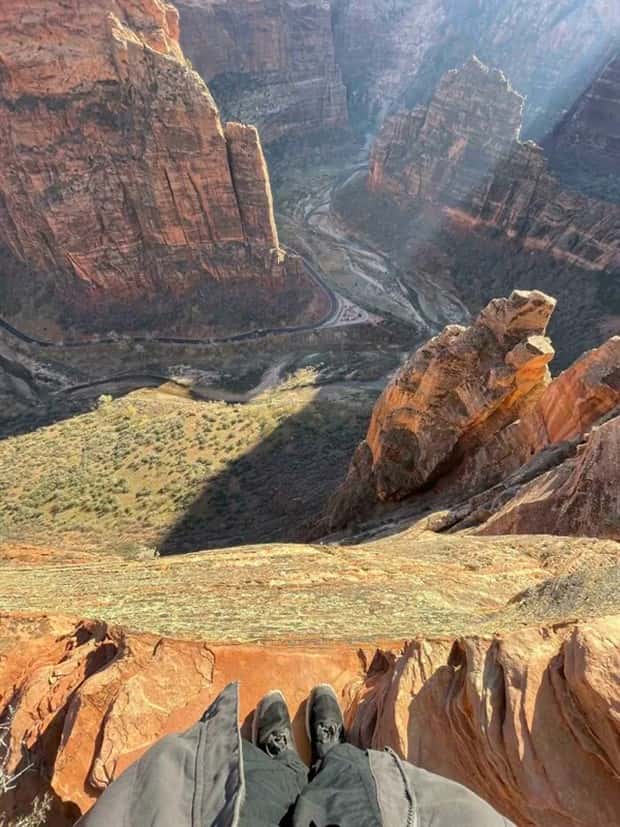 25 Pics That Instantly Trigger Fear Of Heights (25 photos)