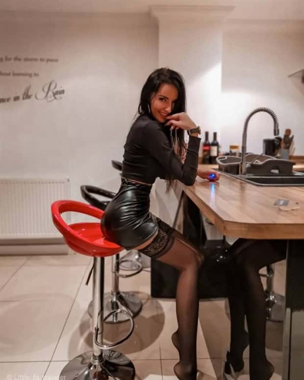 Hot Girls in Stockings #69 (25 photos)