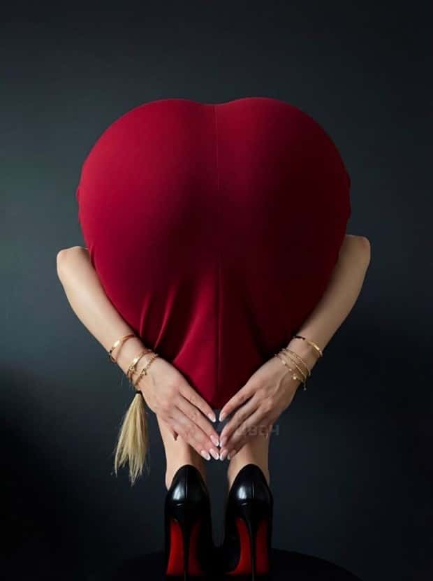 Ever Heard of the Heart Butt Challenge? (17 photos)