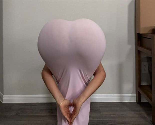 Ever Heard of the Heart Butt Challenge? (17 photos)