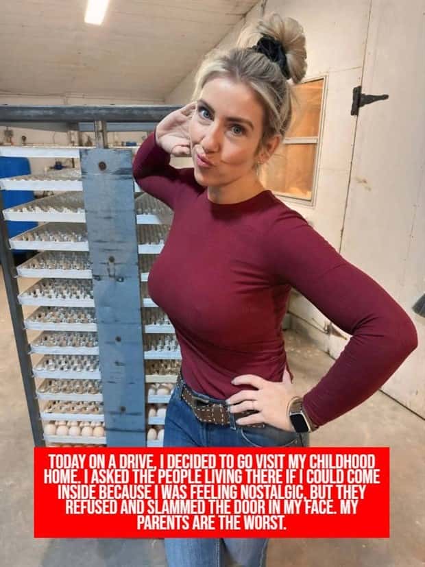 Hot Girls Featuring Jokes #14 (22 photos)
