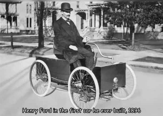 Interesting Pictures with Captions #201 (24 photos)