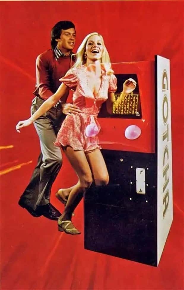 Retro Arcade Games Feature Beautiful Women (19 photos)