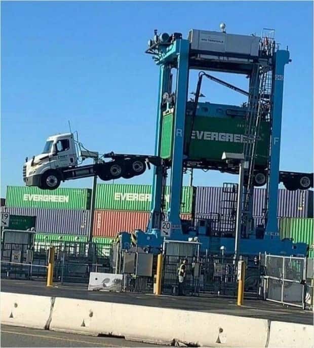 Ridiculous Safety Fails #29 (23 photos)