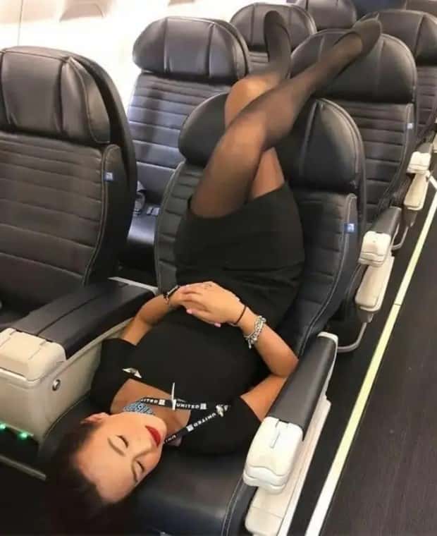 Charming Flight Attendants Slaying The Skies (24 photos)