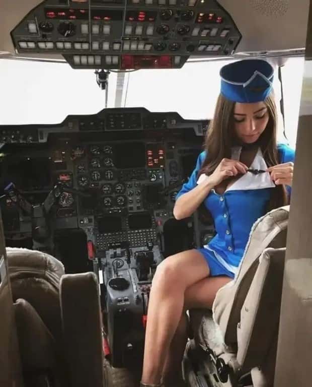 Charming Flight Attendants Slaying The Skies (24 photos)