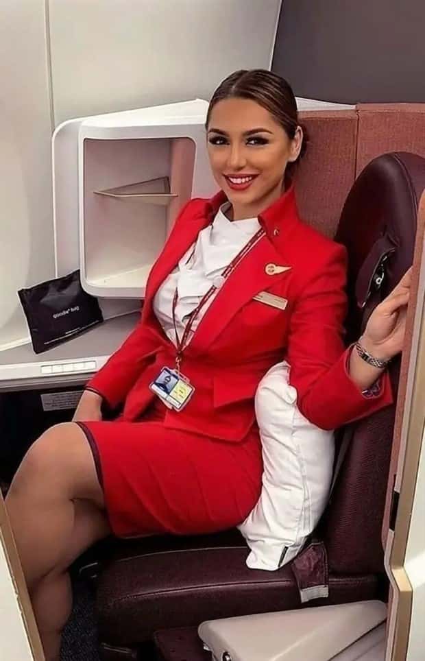 Charming Flight Attendants Slaying The Skies (24 photos)