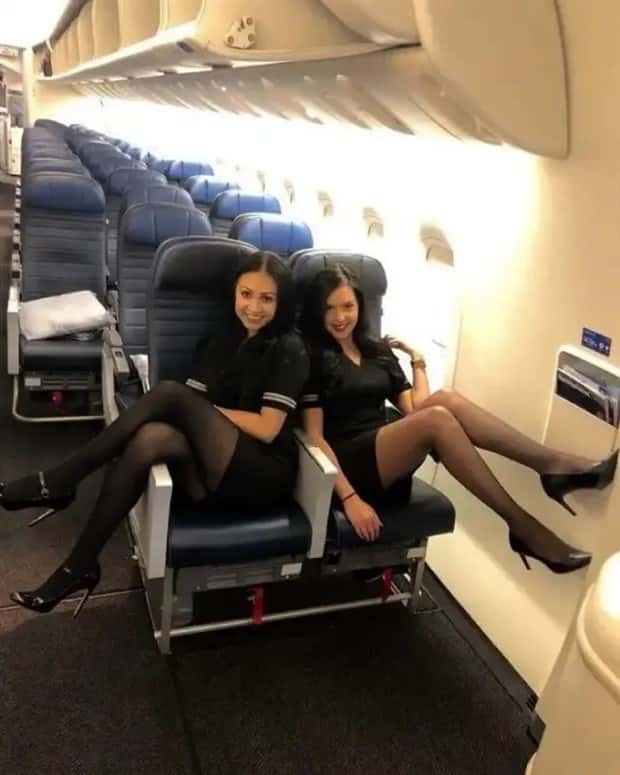Charming Flight Attendants Slaying The Skies (24 photos)