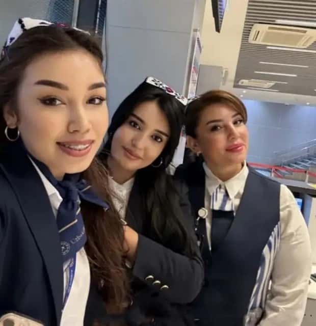 Charming Flight Attendants Slaying The Skies (24 photos)