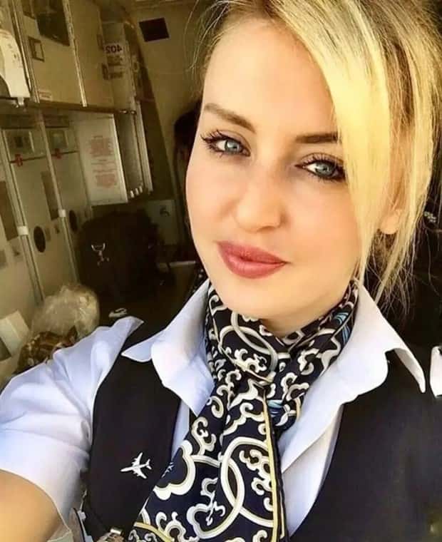 Charming Flight Attendants Slaying The Skies (24 photos)