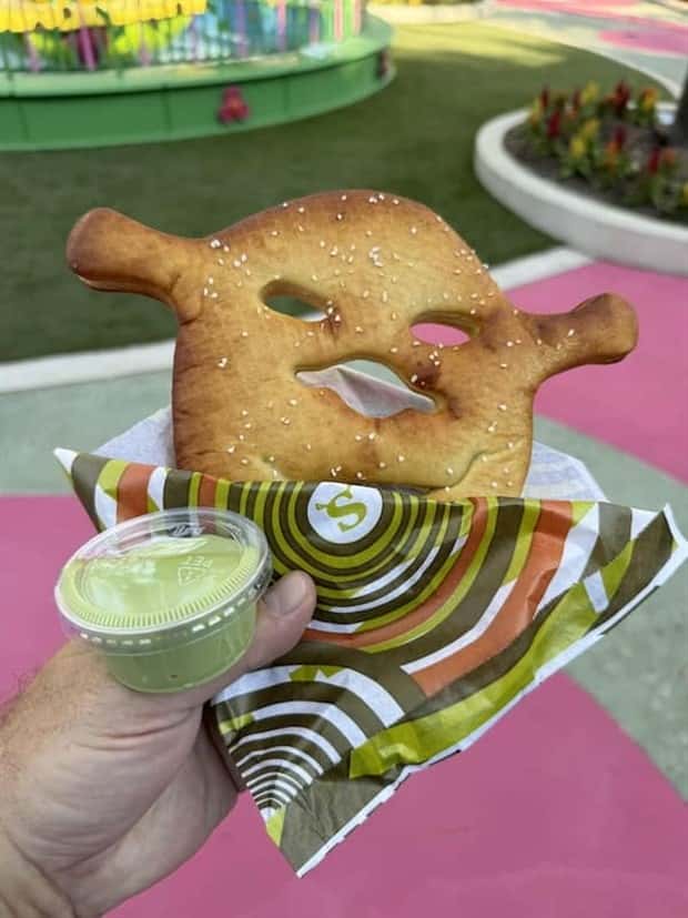 Sexually Suggestive Foods Want Attention (22 photos)