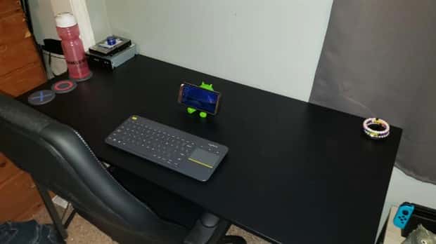 26 Gaming Setups That Are Pure Chaos (26 photos)