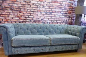 Couches So Bad They’re Performance Art (24 photos)