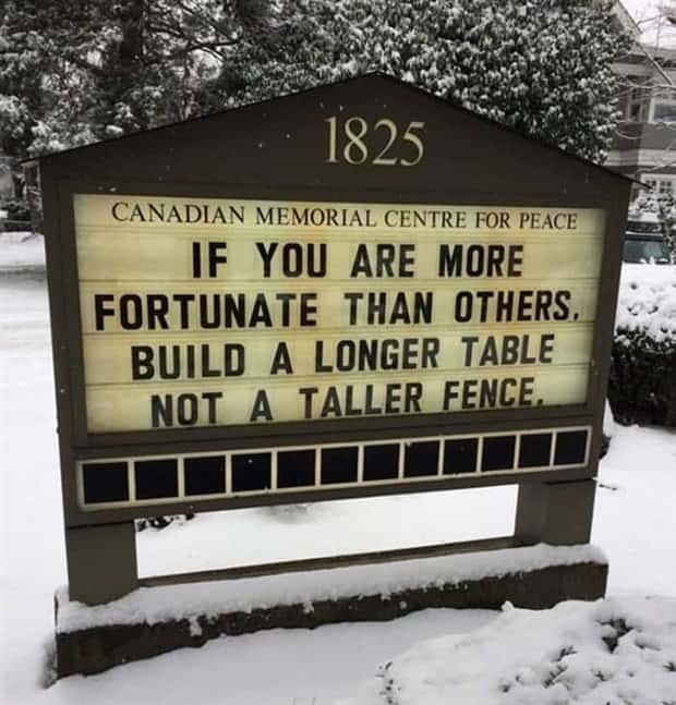 amusing church signs 27 Funny Church Signs That Preach Humor (30 photos)