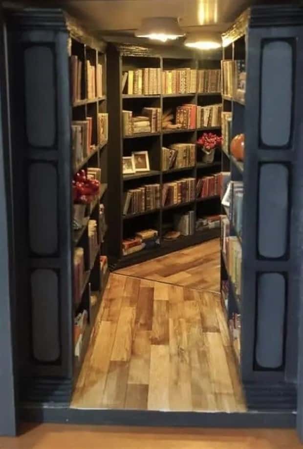 Artistic Bookends With Miniature Dioramas Inside (24 photos)