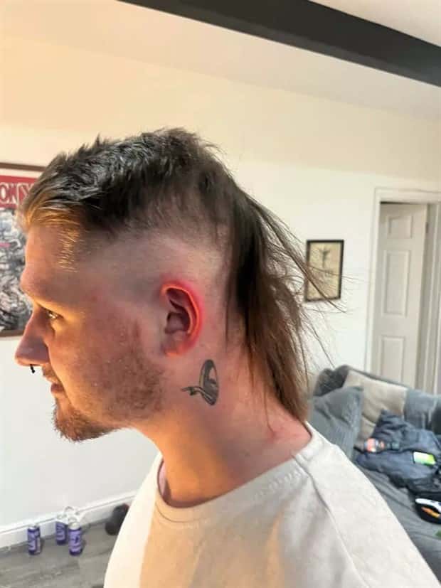 crazy hairdos 19 Strange Haircuts that Cannot Go Unnoticed #45 (24 photos)