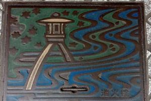 Stunning Japan Manholes Turn Streets Into Art (30 photos)