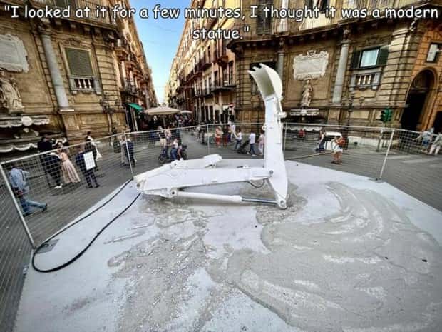 Interesting Pictures with Captions #205 (19 photos)