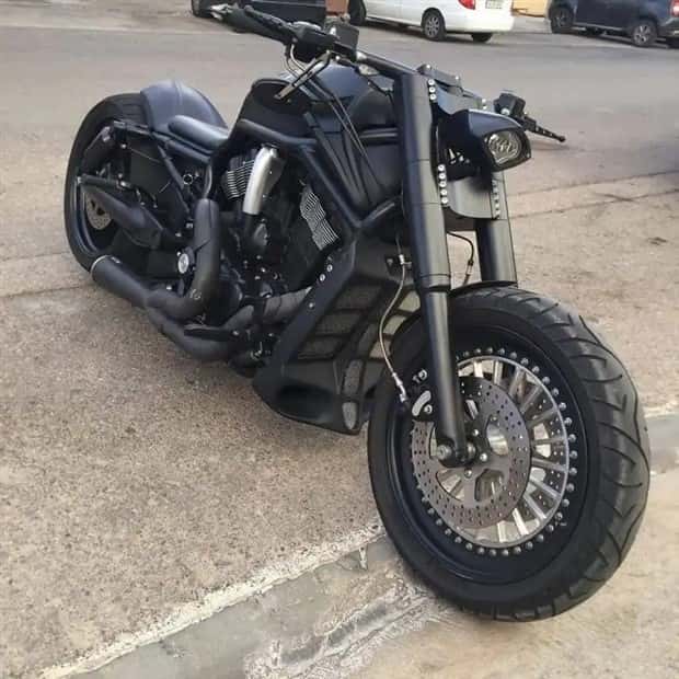 Wild Motorcycles That Redefine Two Wheelers (24 photos)