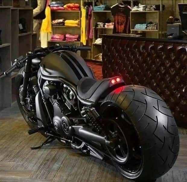 Wild Motorcycles That Redefine Two Wheelers (24 photos)
