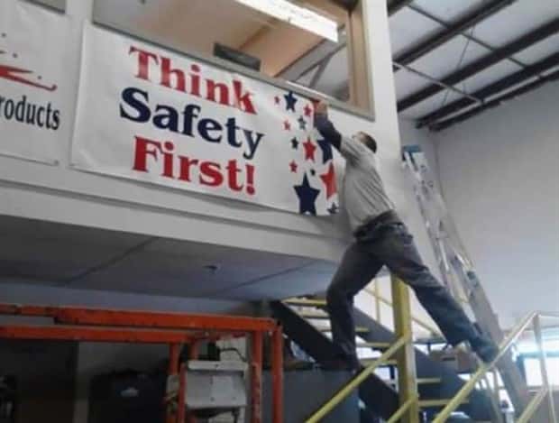 Ridiculous Safety Fails #30 (20 photos)