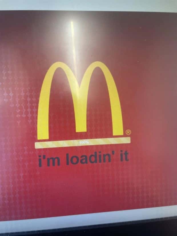 technology fails 13 Tech Glitches Stealing The Spotlight Again (25 photos)