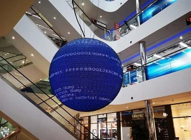 technology fails 14 Tech Glitches Stealing The Spotlight Again (25 photos)