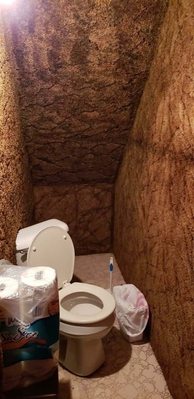 Ugly Interior Designs To Forget Immediately (21 photos)