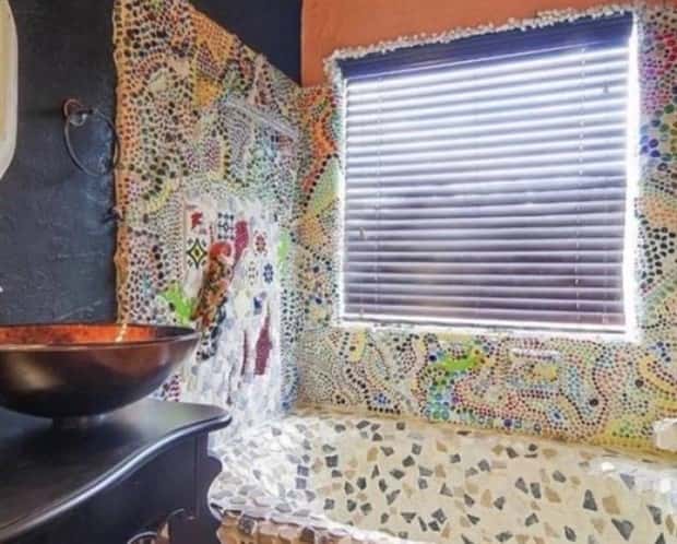 Ugly Interior Designs To Forget Immediately (21 photos)