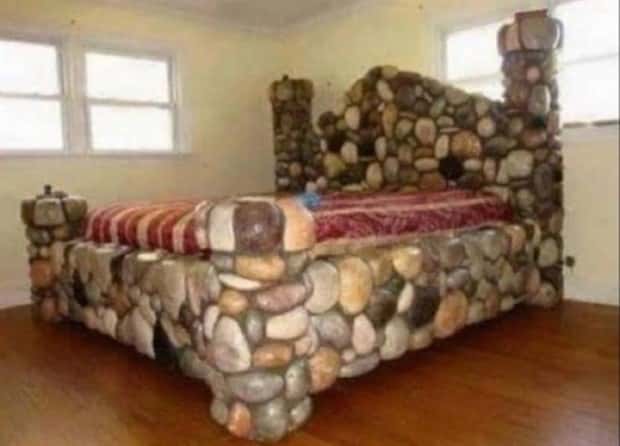 Ugly Interior Designs To Forget Immediately (21 photos)