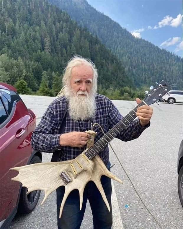 Wild Guitar Designs That Steal Attention (24 photos)
