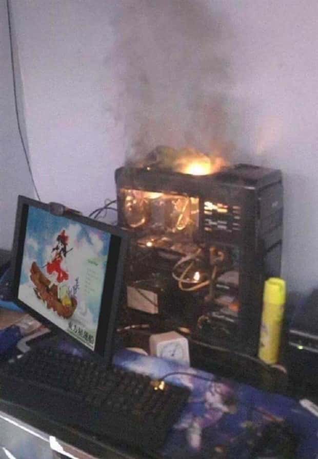 wild pc setups 17 27 PC Setups That Look Slightly Unconventional (27 photos)