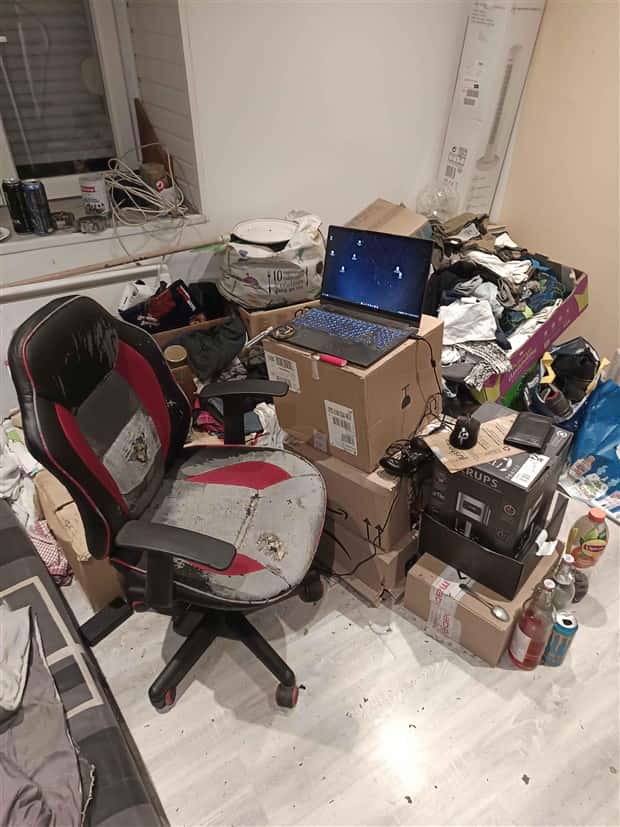 wild pc setups 2 27 PC Setups That Look Slightly Unconventional (27 photos)
