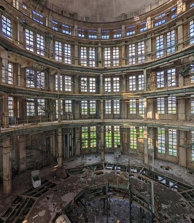 The Beauty of Abandoned Places #31 (19 photos)
