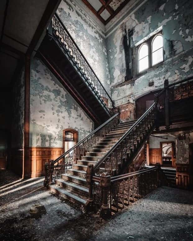 The Beauty of Abandoned Places #31 (19 photos)
