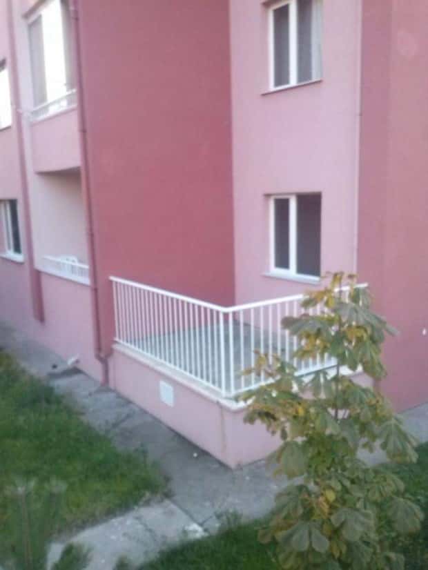 bad construction job 3 Laugh Worthy Construction Fails #35 (21 photos)