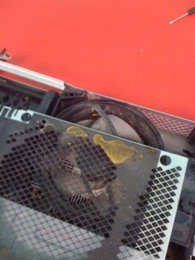 Computers Broken Beyond All Hope Repair (39 photos)