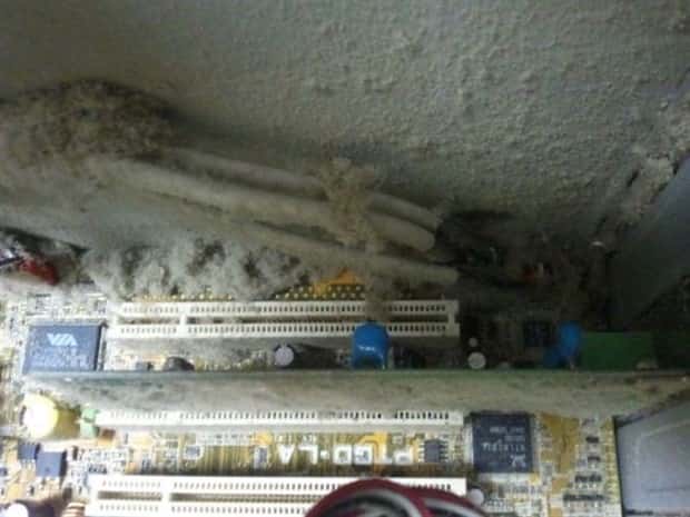 Computers Broken Beyond All Hope Repair (39 photos)