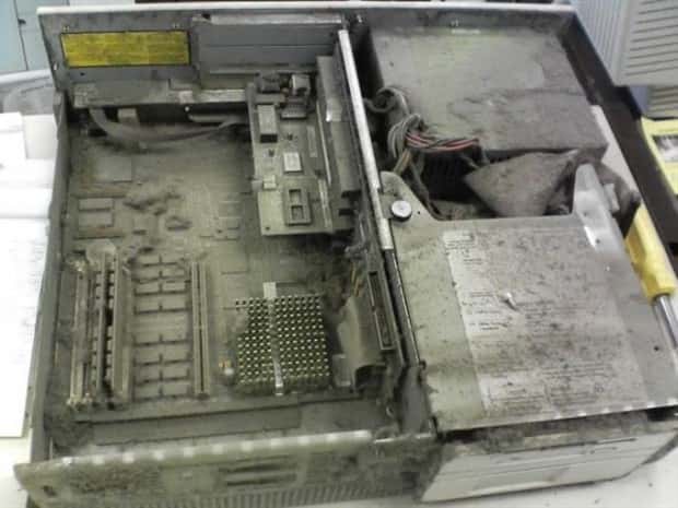 Computers Broken Beyond All Hope Repair (39 photos)