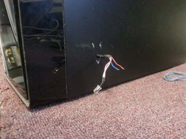 Computers Broken Beyond All Hope Repair (39 photos)
