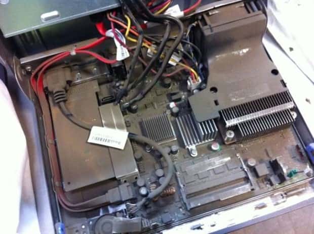 Computers Broken Beyond All Hope Repair (39 photos)