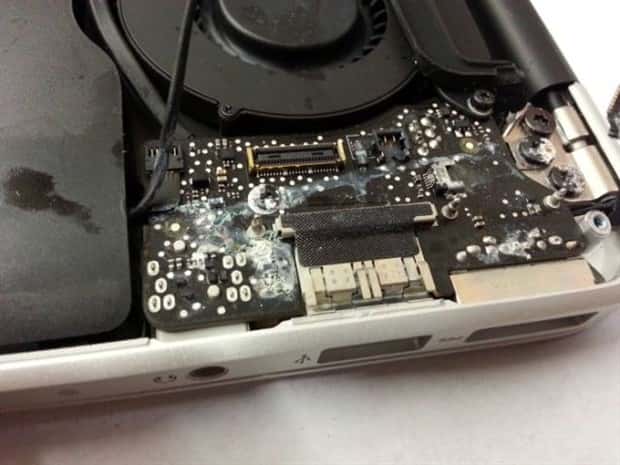Computers Broken Beyond All Hope Repair (39 photos)