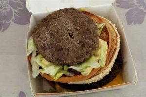 27 Burgers That Turned Dinner Into A Mystery (27 photos)