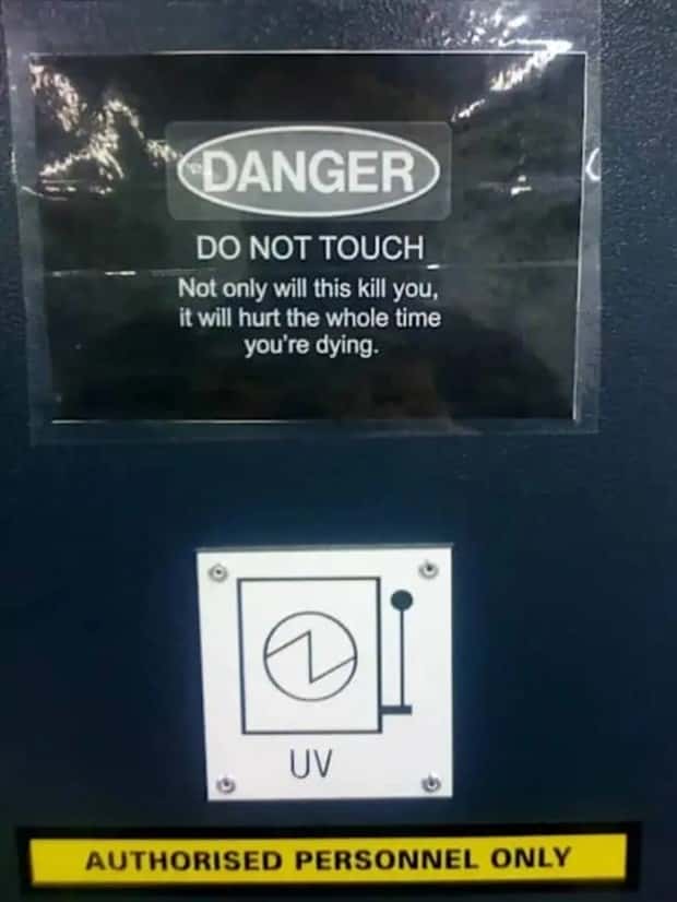 crazy warning signs 9 Crazy Signs That Took Warnings Too Far (19 photos)