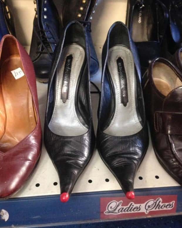 cringeworthy footwear 10 Cringeworthy Shoes That Leave Lasting Impressions (20 photos)