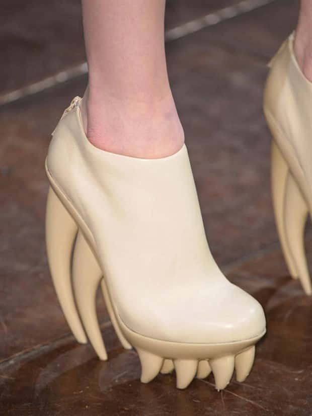 cringeworthy footwear 11 Cringeworthy Shoes That Leave Lasting Impressions (20 photos)
